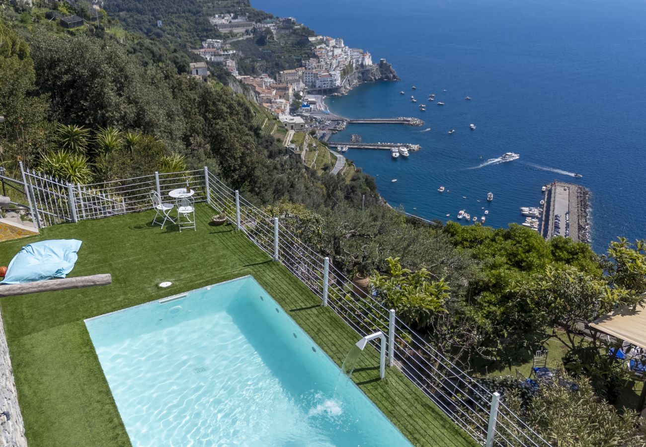 Villa a Pogerola - Villa Gioiello - Piscina vista mare con cromoterapia 