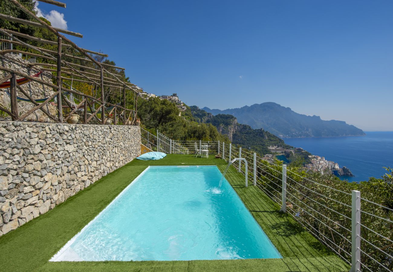 Villa a Pogerola - Villa Gioiello - Piscina vista mare con cromoterapia 