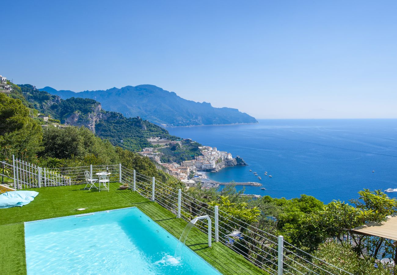 Villa a Pogerola - Villa Gioiello - Piscina vista mare con cromoterapia 