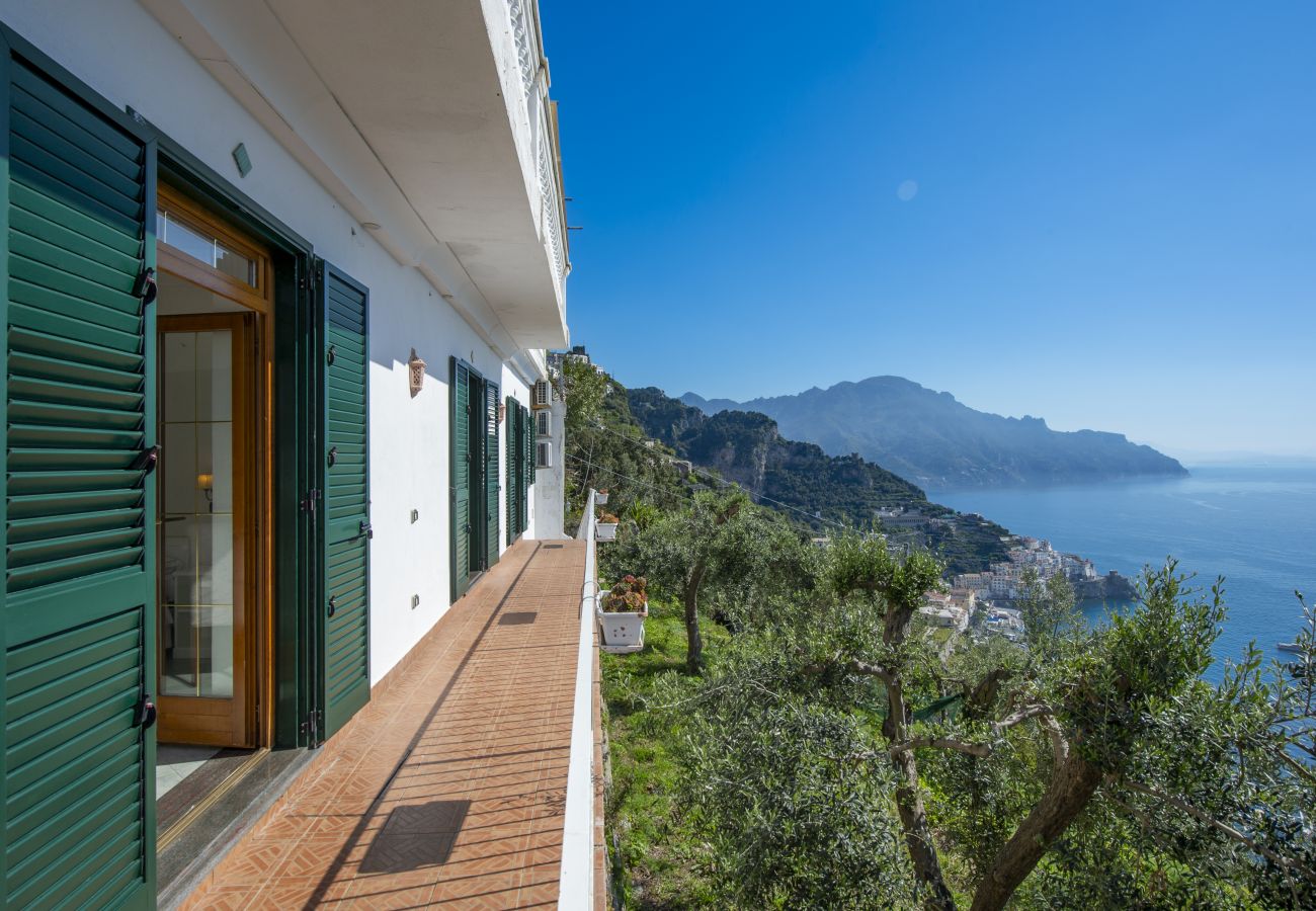 Villa a Pogerola - Villa Gioiello - Piscina vista mare con cromoterapia 