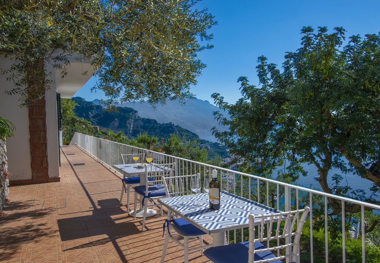 Villa a Pogerola - Villa Gioiello - Piscina vista mare con cromoterapia 