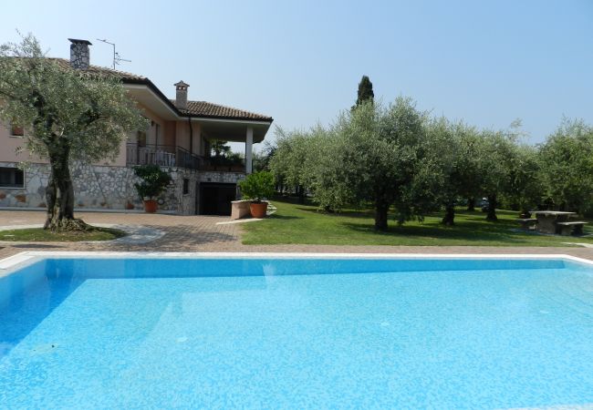 Casa a Lazise - Regarda - Villa Olivi 10 a Lazise con piscina, wifi e terrazza