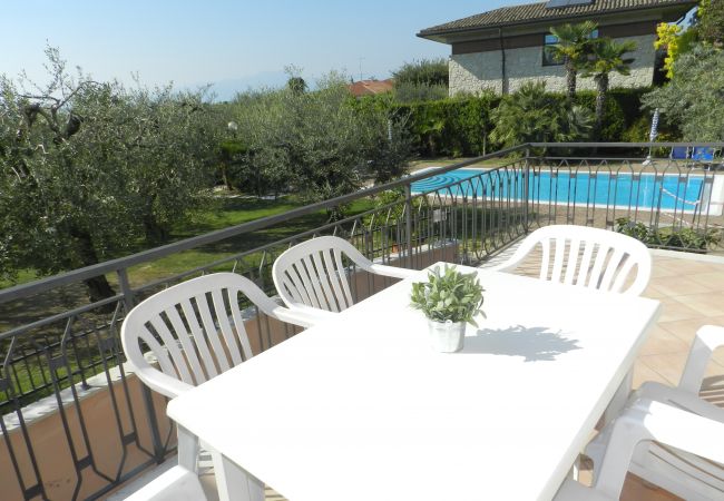 Casa a Lazise - Regarda - Villa Olivi 9 a Lazise con piscina, wifi e terrazza