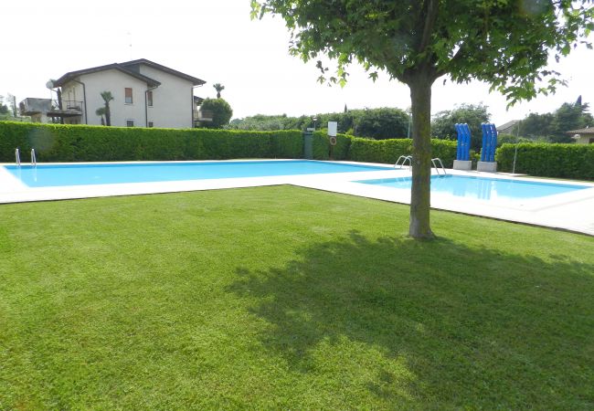 Appartamento a Lazise - ACCOGLIENTE BILOCALE Appartamento a Lazise - ACCOGLIENTE BILOCALE
