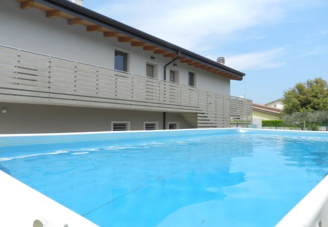Appartamento a Castelnuovo del Garda - SPAZIOSO ATTICO Appartamento a Castelnuovo del Garda - SPAZIOSO ATTICO