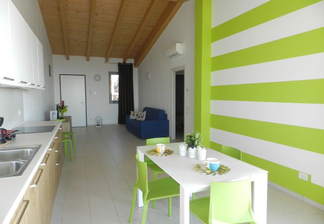 Appartamento a Castelnuovo del Garda - SPAZIOSO ATTICO Appartamento a Castelnuovo del Garda - SPAZIOSO ATTICO