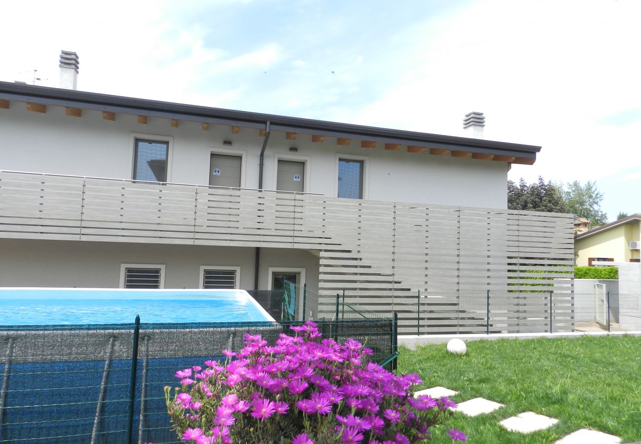 Appartamento a Castelnuovo del Garda - SPAZIOSO ATTICO Appartamento a Castelnuovo del Garda - SPAZIOSO ATTICO
