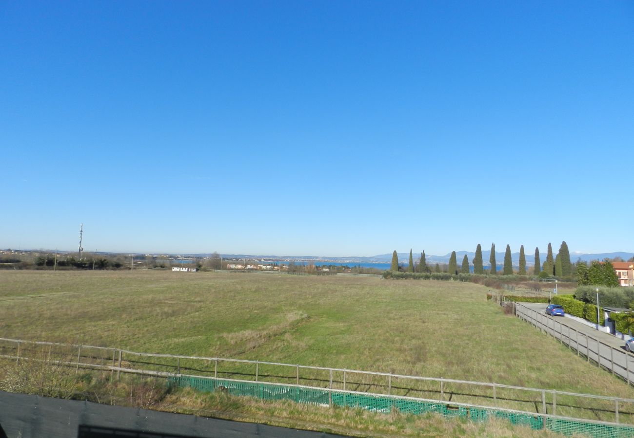 Appartamento a Castelnuovo del Garda - SPAZIOSO ATTICO Appartamento a Castelnuovo del Garda - SPAZIOSO ATTICO