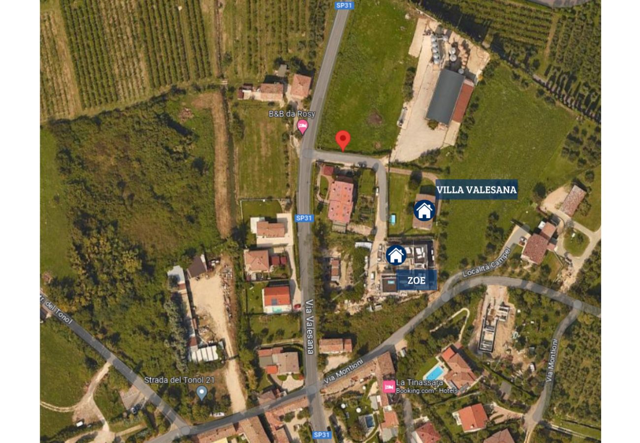 Villa a Lazise - Regarda - Villa Valesana con 3 camere, 2 bagni, giardino e piscina