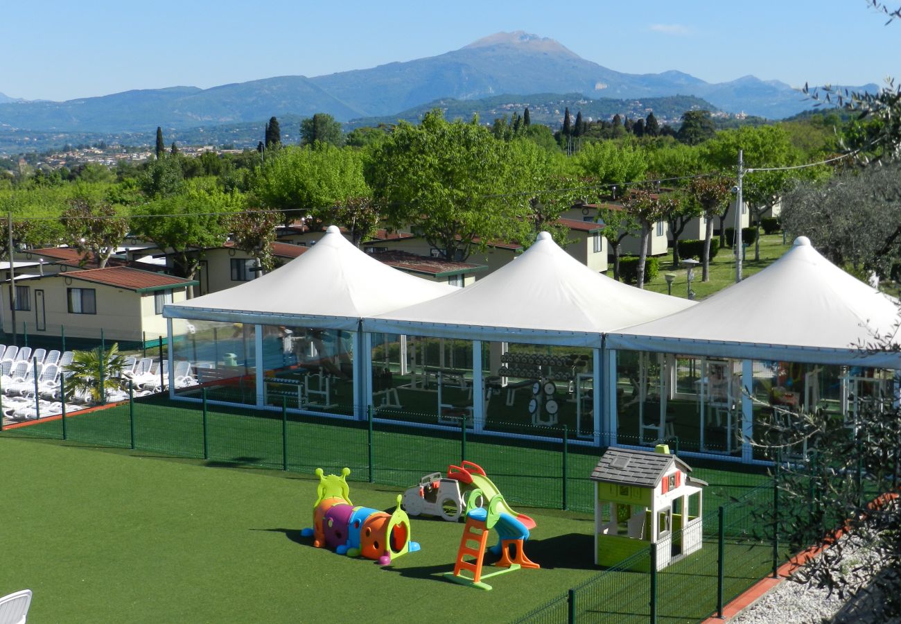 Appartamento a Lazise - Regarda – appartamento Rosa Alba 7 con ingresso al campeggio Park delle Rose e alla spiaggia