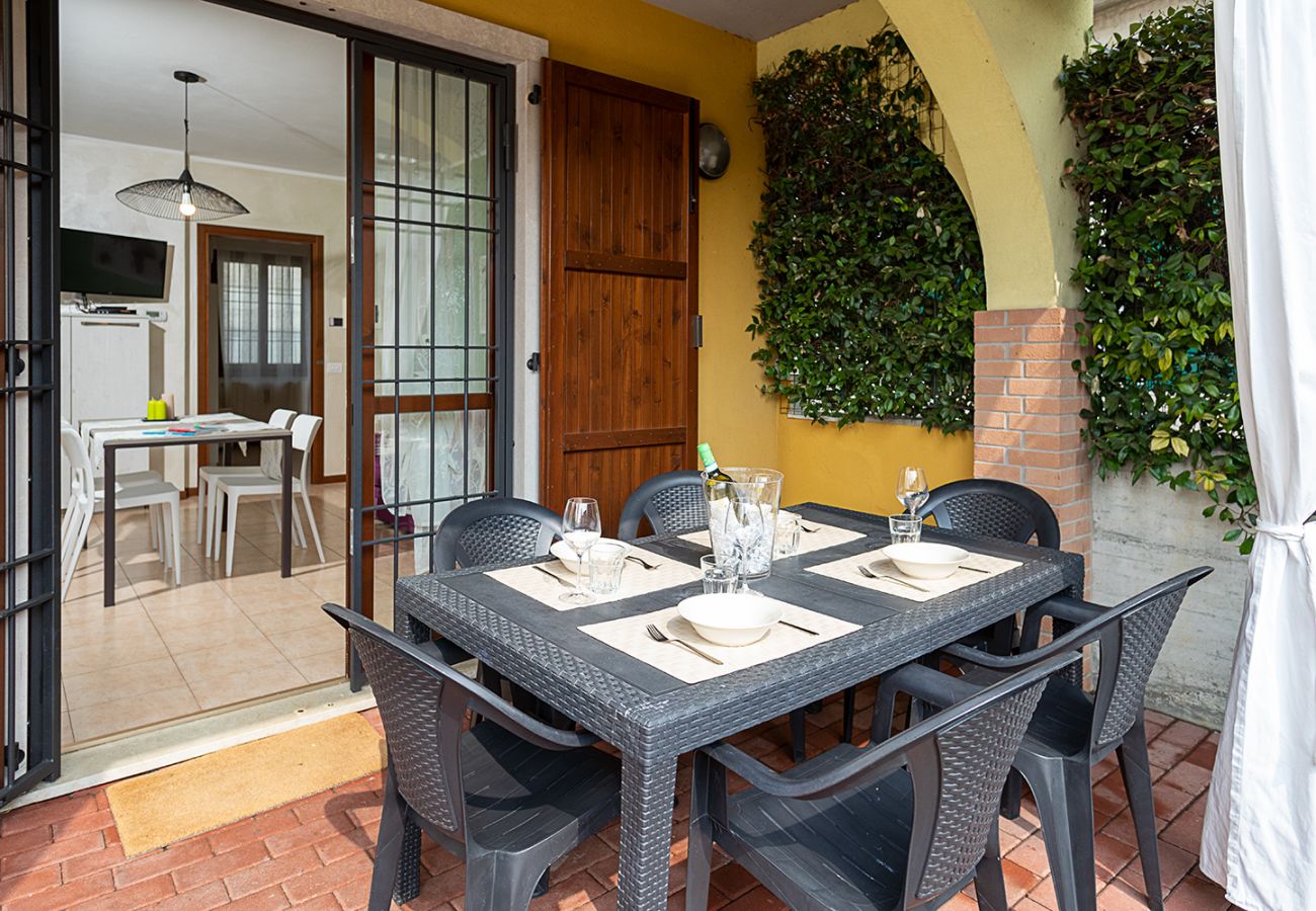 Appartamento a Lazise - Regarda - trilocale L'Archetto con giardino privato, WiFi, piscina