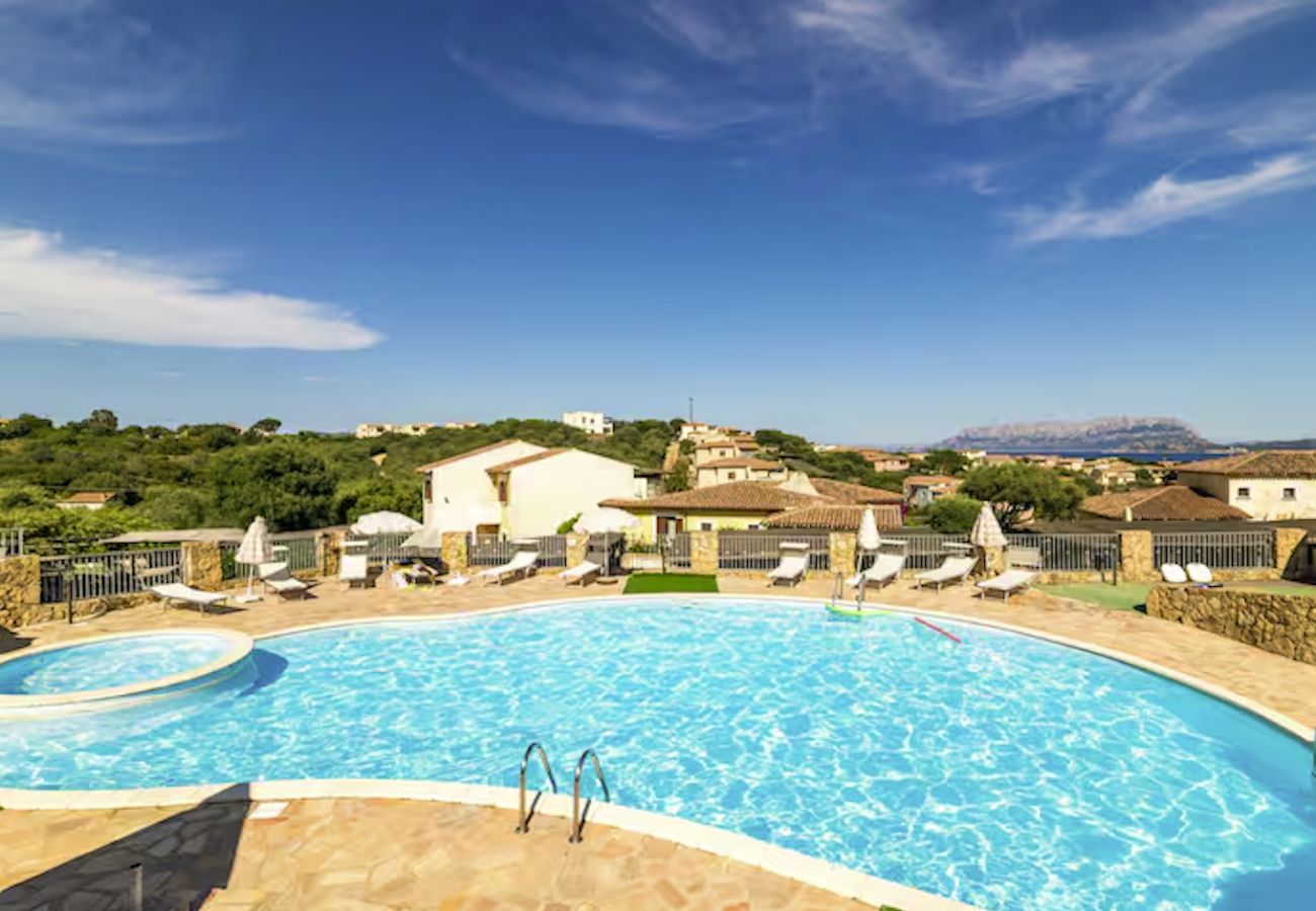Appartamento a Olbia - Belvedere Suite G - flat con piscina a Pittulongu