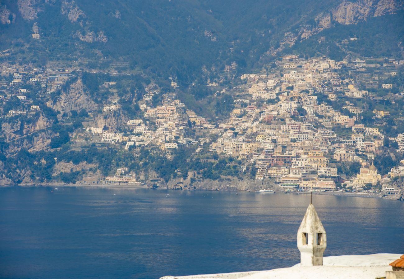 Casa a Praiano - Casa di Nonno Mario - Terrazza vista mare, nel cuore di Praiano