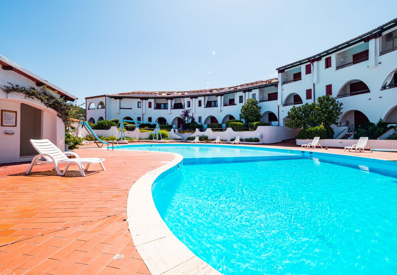 Appartamento a Baia Sardinia -  Rotonda Cottage 34 - flat moderno con piscina a Baja Sardinia 