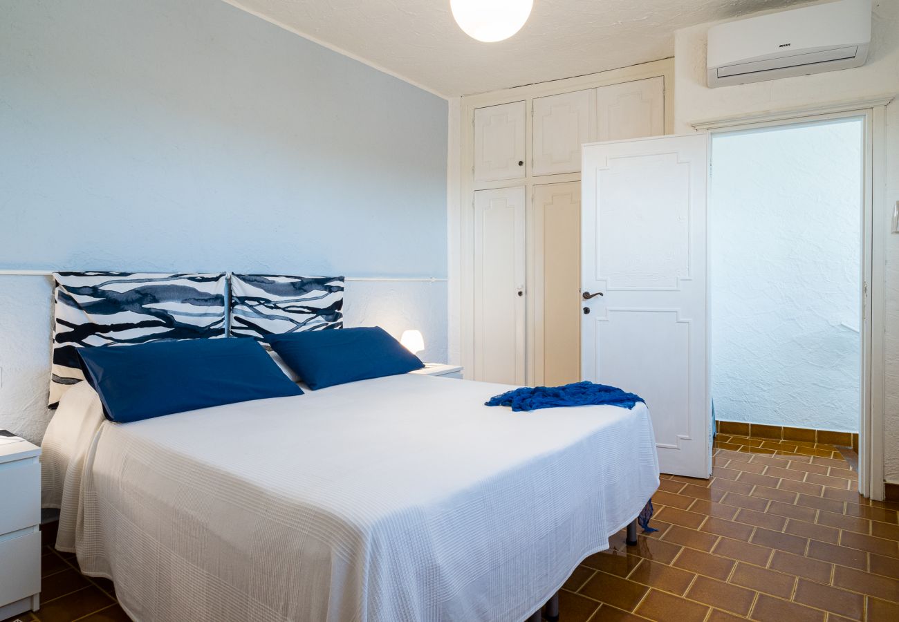 Appartamento a Baia Sardinia -  Rotonda Cottage 34 - flat moderno con piscina a Baja Sardinia 