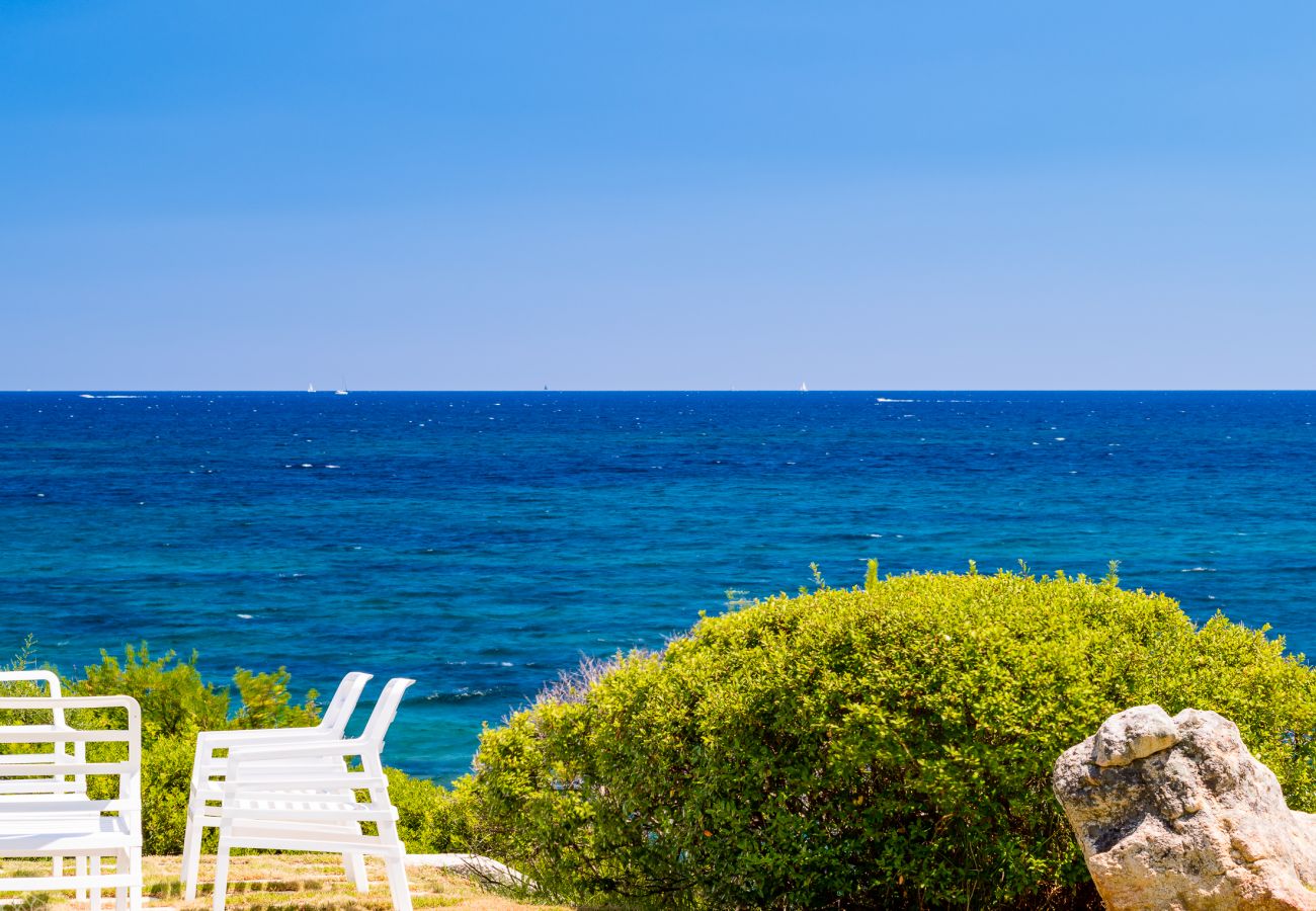 Villa Miriam - villa in affitto con splendida vista mare a Pittulongu, perfetta per vacanze in Sardegna