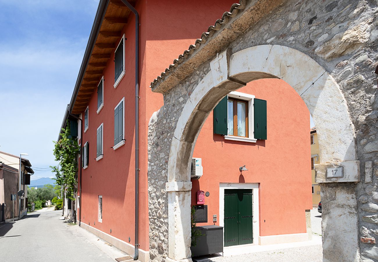 Casa a Bardolino - Regarda - romantico rustico Casa Rossa 2 con wifi e aria condizionata