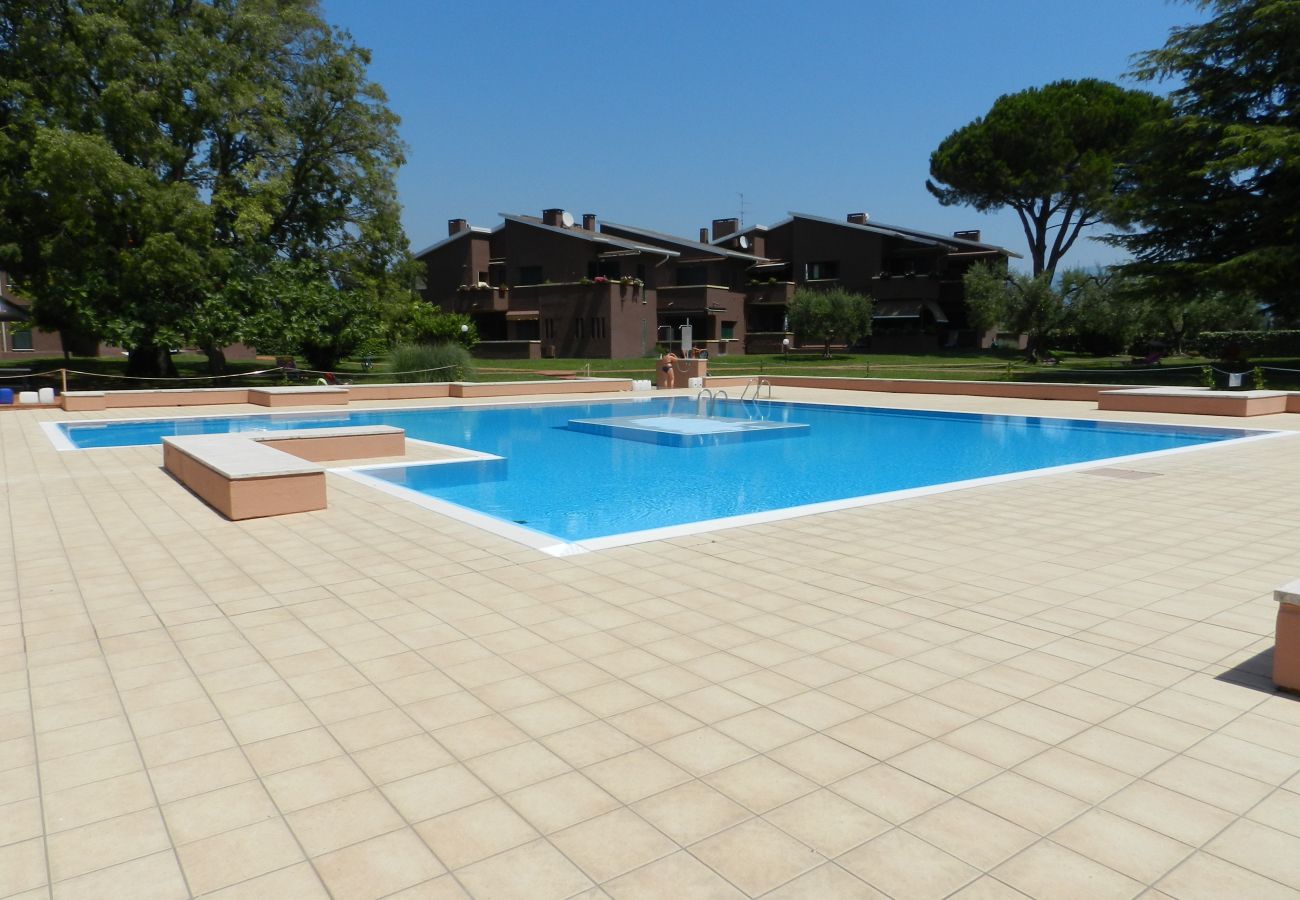 Appartamento a Bardolino - Regarda - Blue View 1 bilocale con terrazza vista lago, 1 camera, piscina