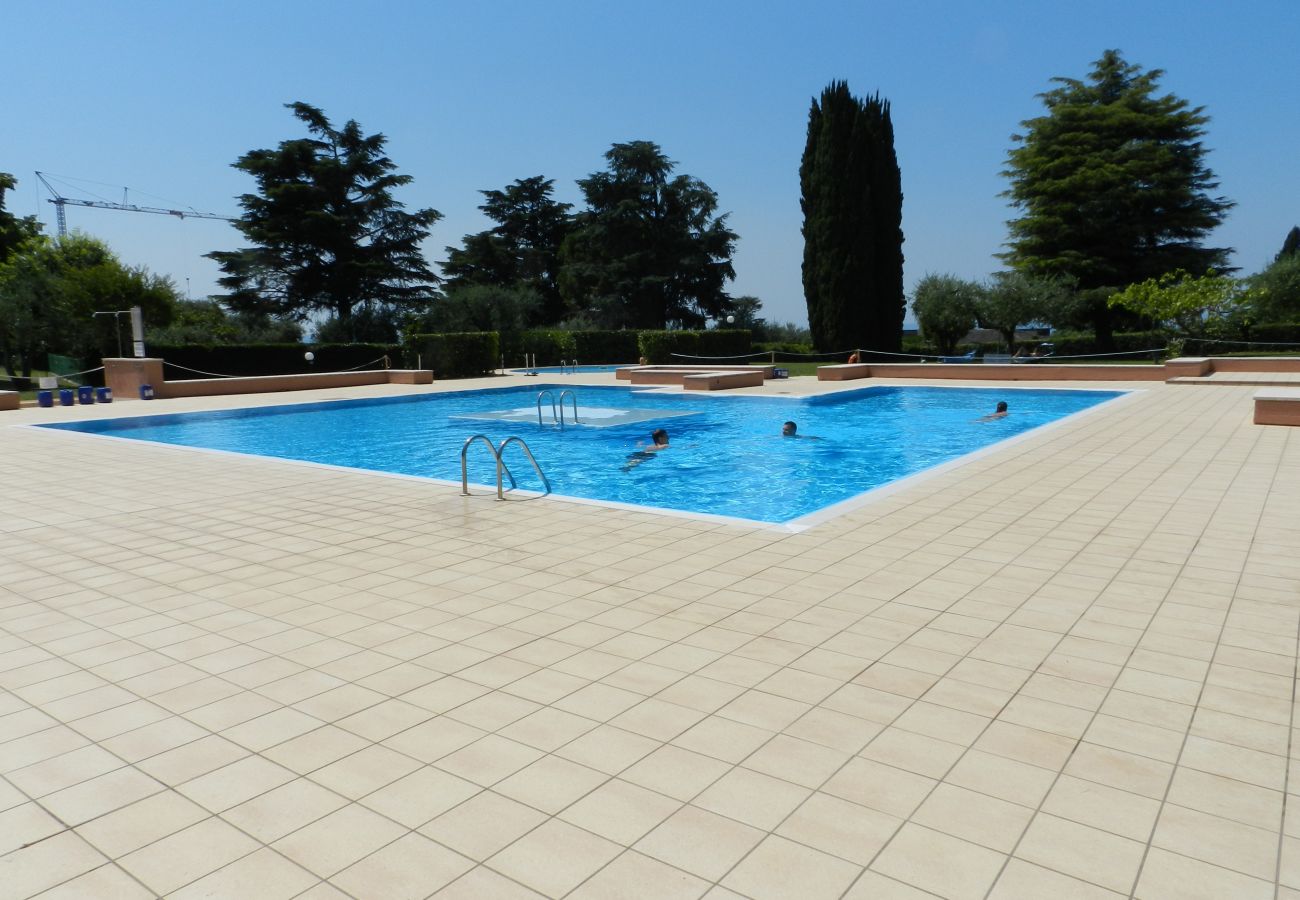 Appartamento a Bardolino - Regarda - Blue View 1 bilocale con terrazza vista lago, 1 camera, piscina