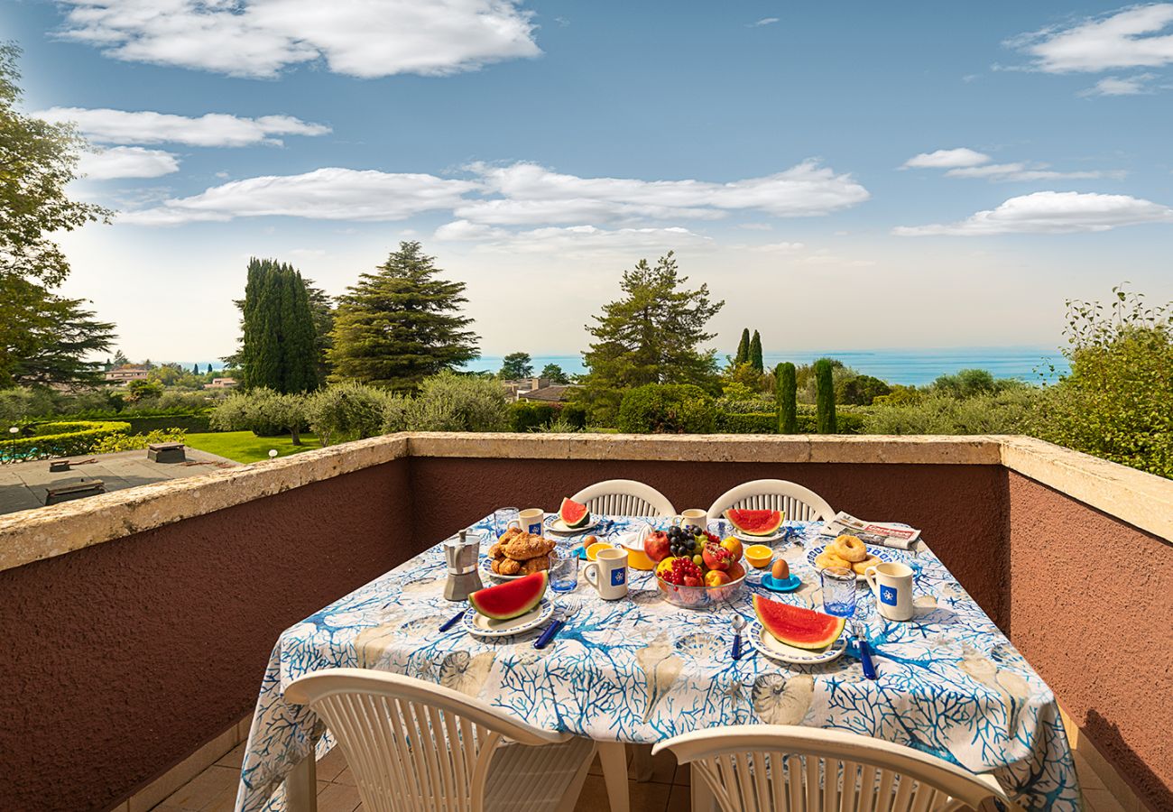 Appartamento a Bardolino - Regarda - Blue View 1 bilocale con terrazza vista lago, 1 camera, piscina