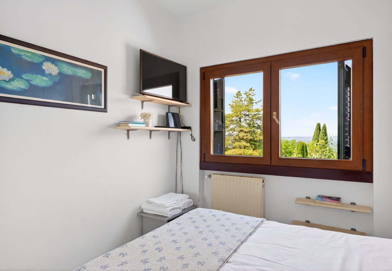 Appartamento a Bardolino - Regarda - Blue View 1 bilocale con terrazza vista lago, 1 camera, piscina