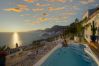 Villa a Praiano - Luxury Villa Malika - Vista Mozzafiato su Capri e Positano Villa a Praiano - Luxury Villa Malika - Vista Mozzafiato su Capri e Positano