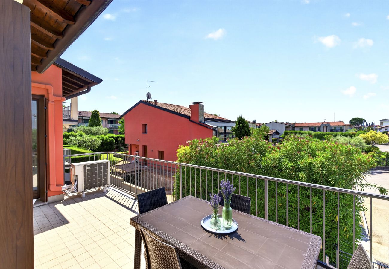 Appartamento a Lazise - Regarda - Appartamento Blanco a Lazise, con vista lago e piscina