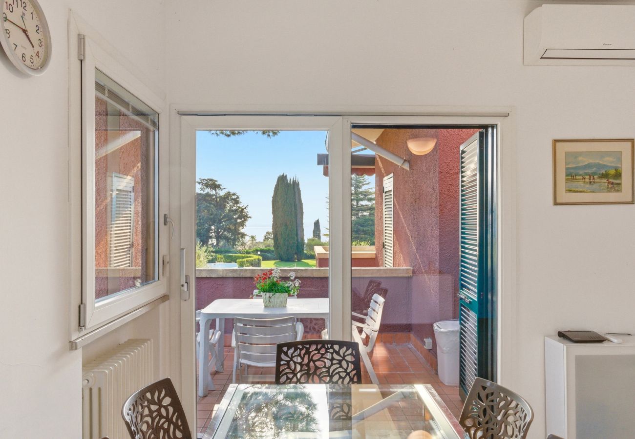 Appartamento a Bardolino - Regarda - Blue View 2 con terrazza vista lago, 2 camere, piscina