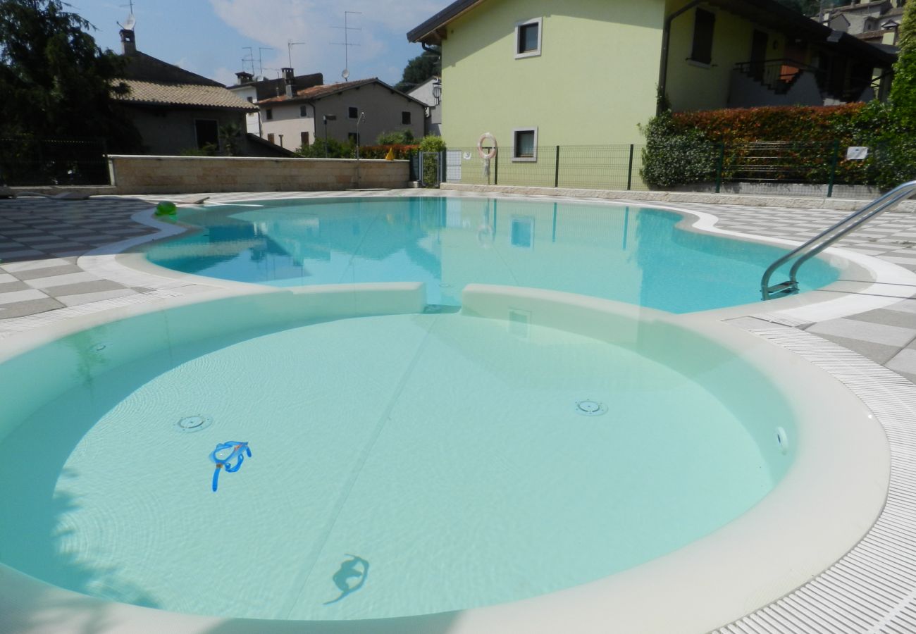 Villetta a Lazise - Regarda - Villetta Gruber con giardino privato, portico, piscina