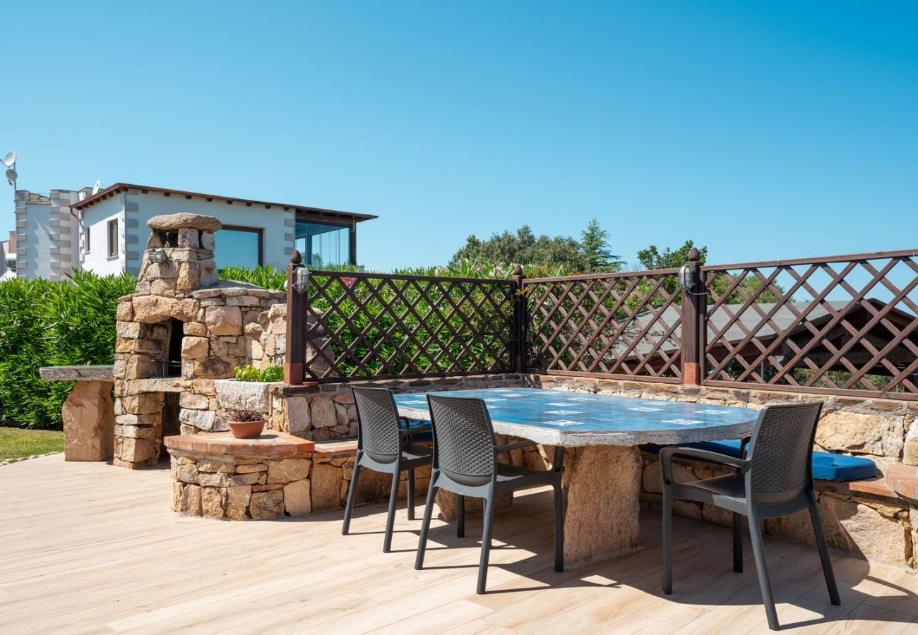Villa a Olbia - Villa Majra - piscina esclusiva fronte Tavolara