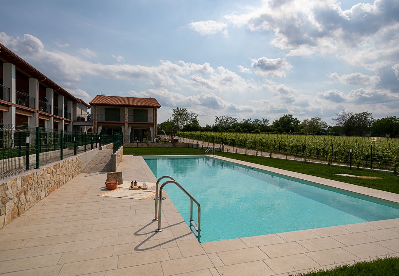 Appartamento a Lazise - Regarda - Appartamento di design Cascinale 11 con piscina, terrazza, a/c