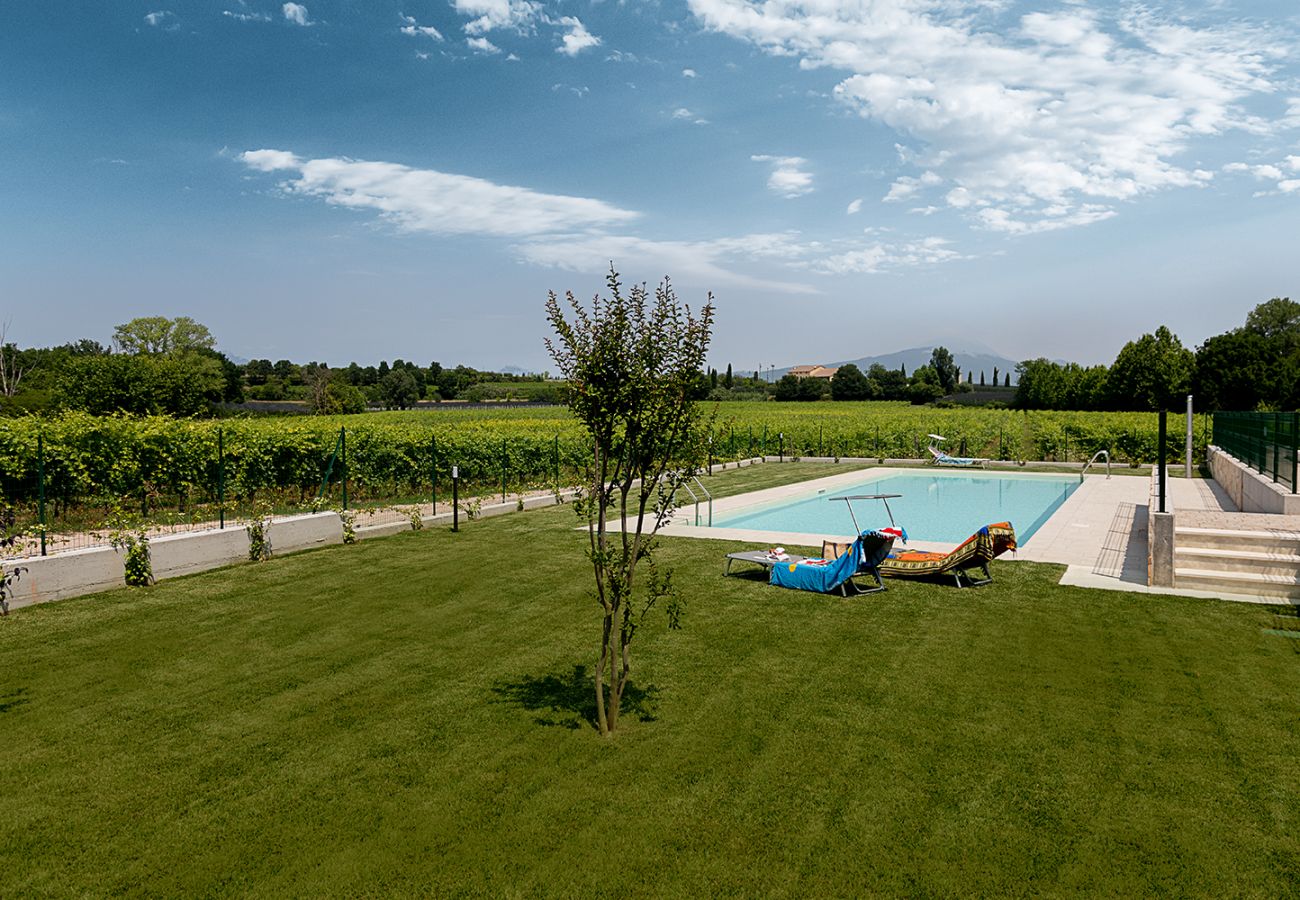 Appartamento a Lazise - Regarda - Appartamento di design Cascinale 11 con piscina, terrazza, a/c