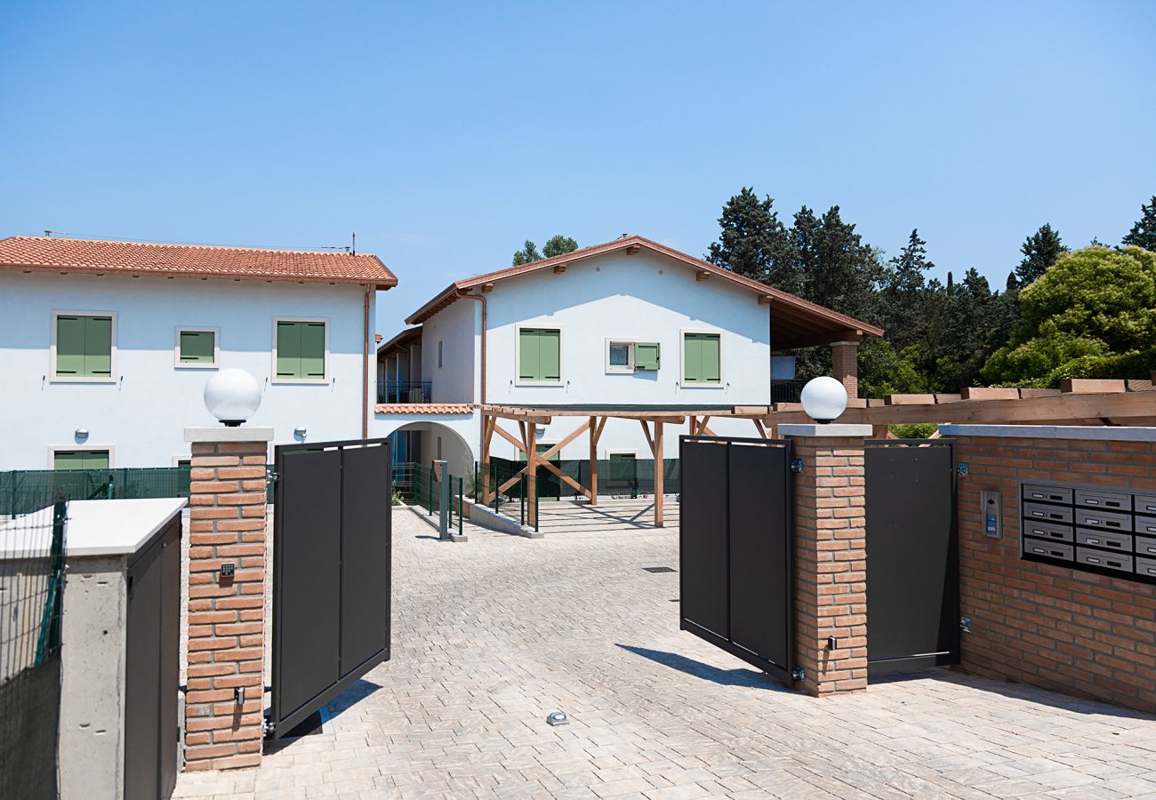 Appartamento a Lazise - Regarda - Appartamento di design Cascinale 11 con piscina, terrazza, a/c
