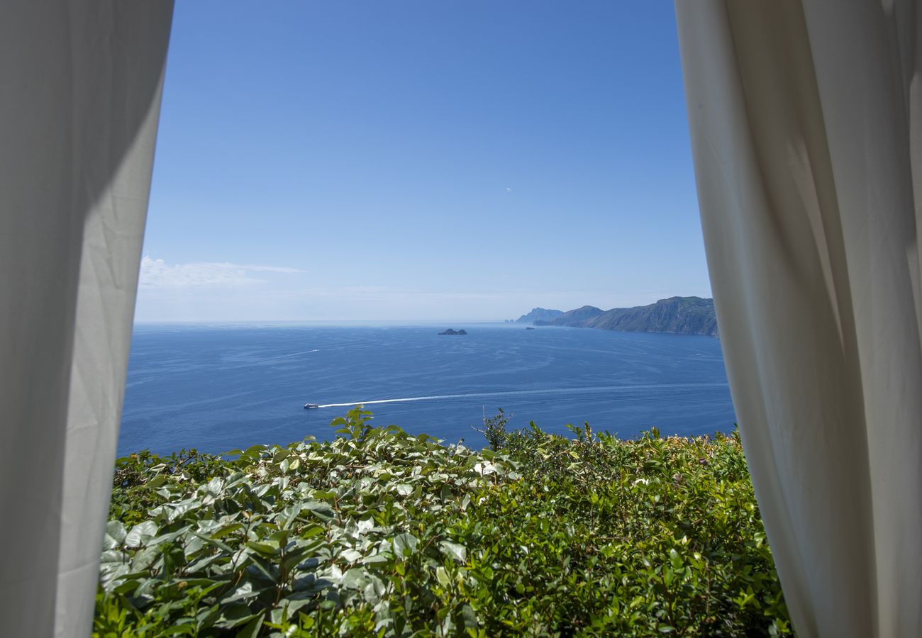 Villa a Praiano - Punta di Diamante - 200 Scalini per il Paradiso