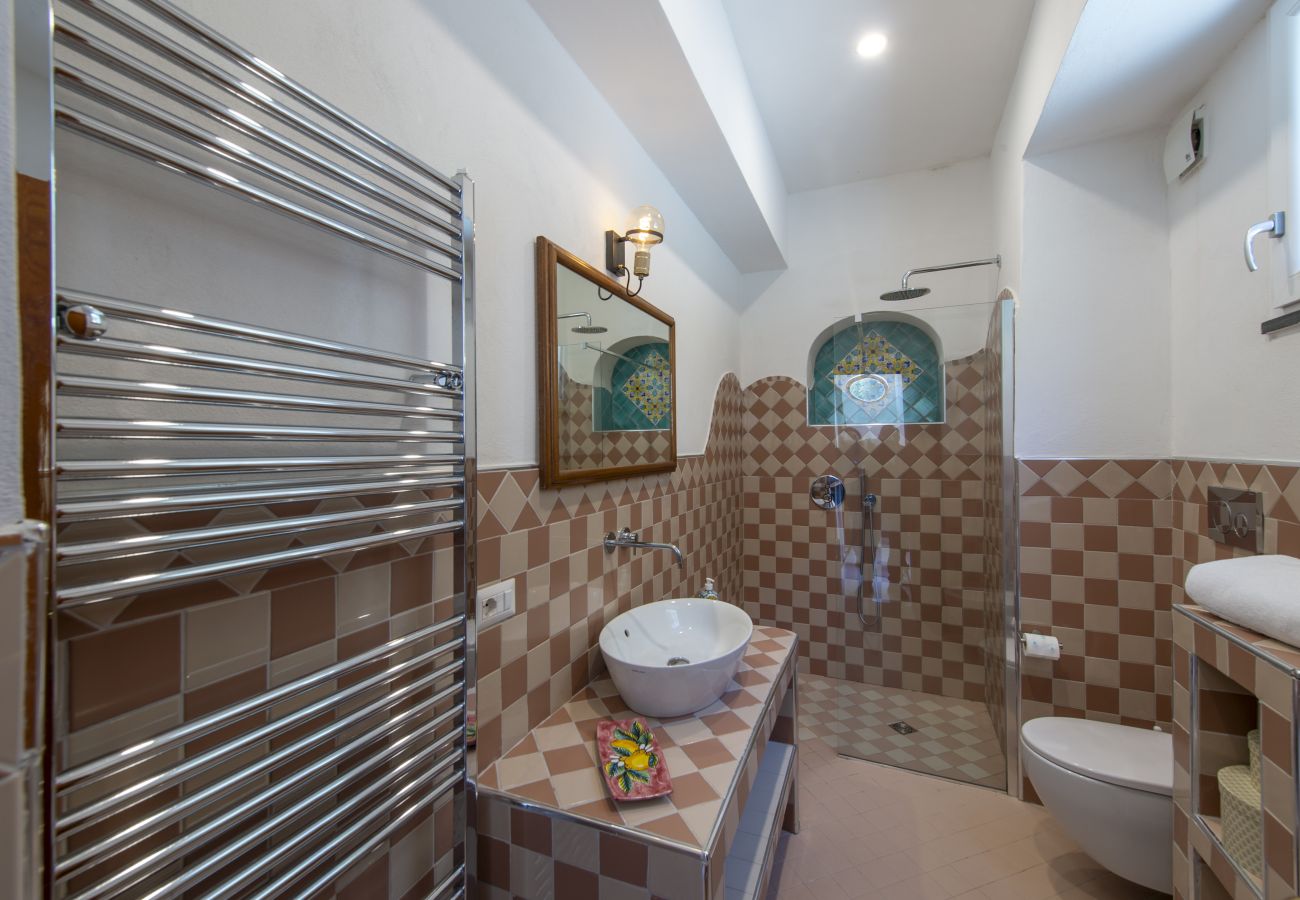 Villa a Praiano - Punta di Diamante - 200 Scalini per il Paradiso