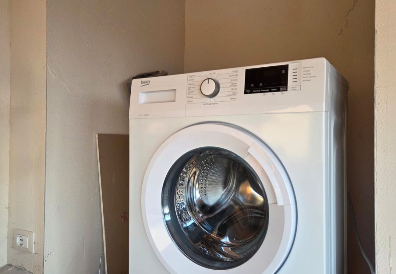 Appartamento a Lazise - Regarda - Residenza GJ piano 1 moderno bilocale con terrazza panoramica