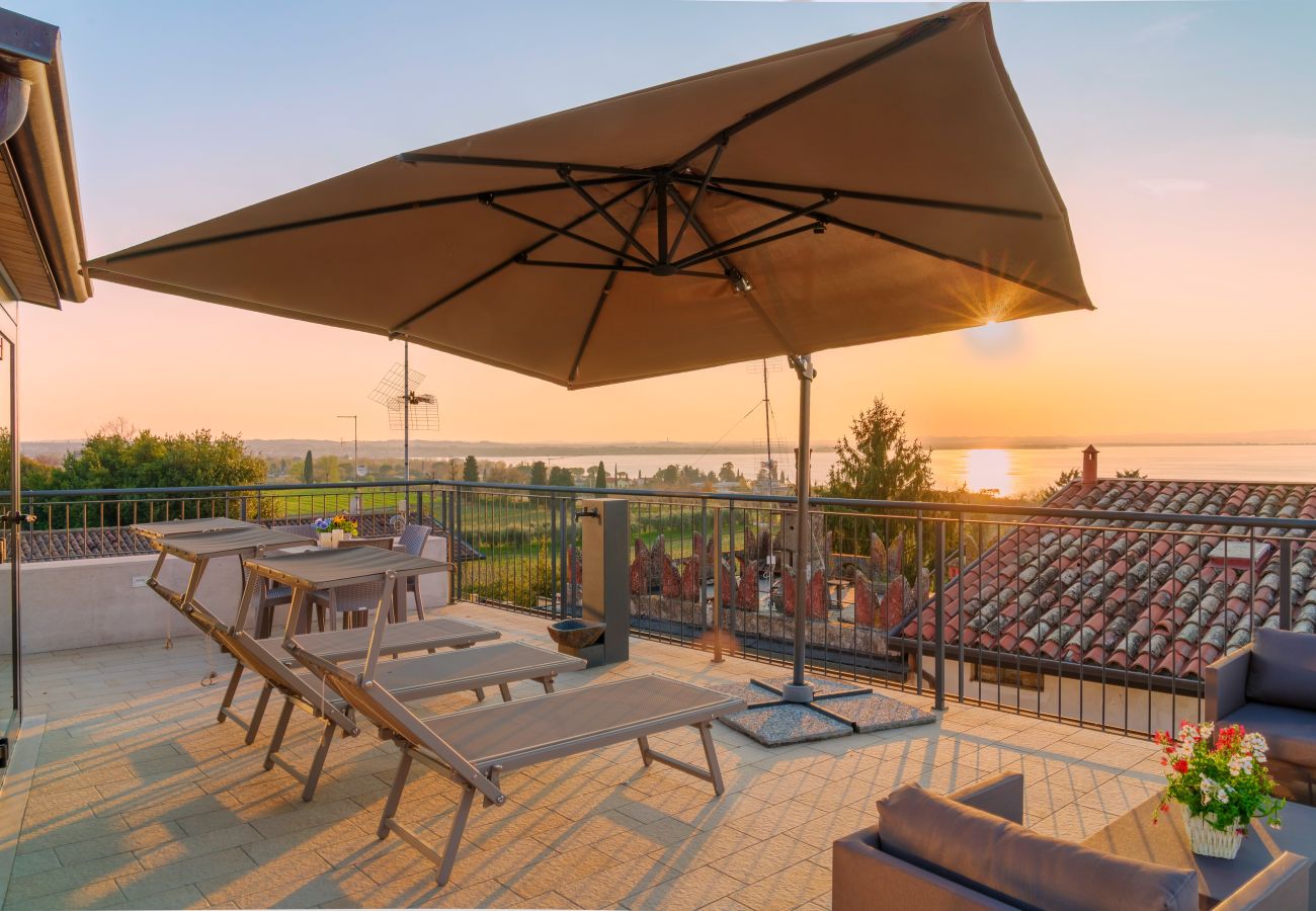 Appartamento a Lazise - Regarda - Residenza GJ piano 1 moderno bilocale con terrazza panoramica