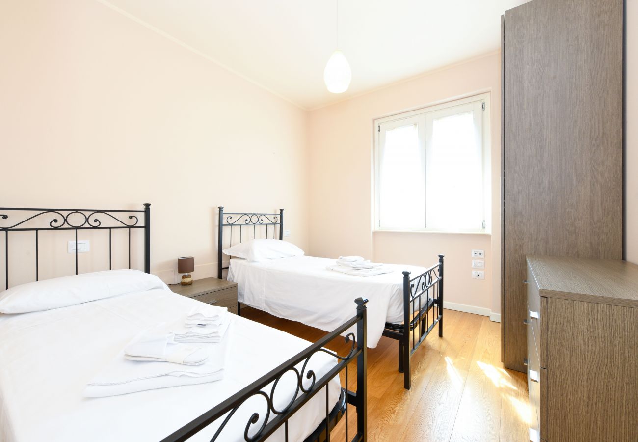 Villa a Manerba del Garda - Villa Iris 