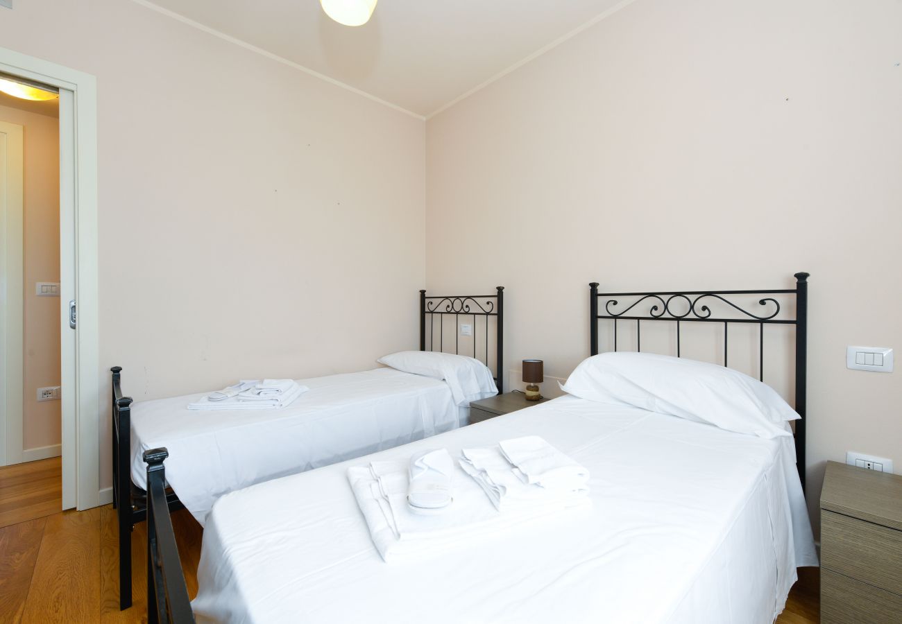 Villa a Manerba del Garda - Villa Iris 