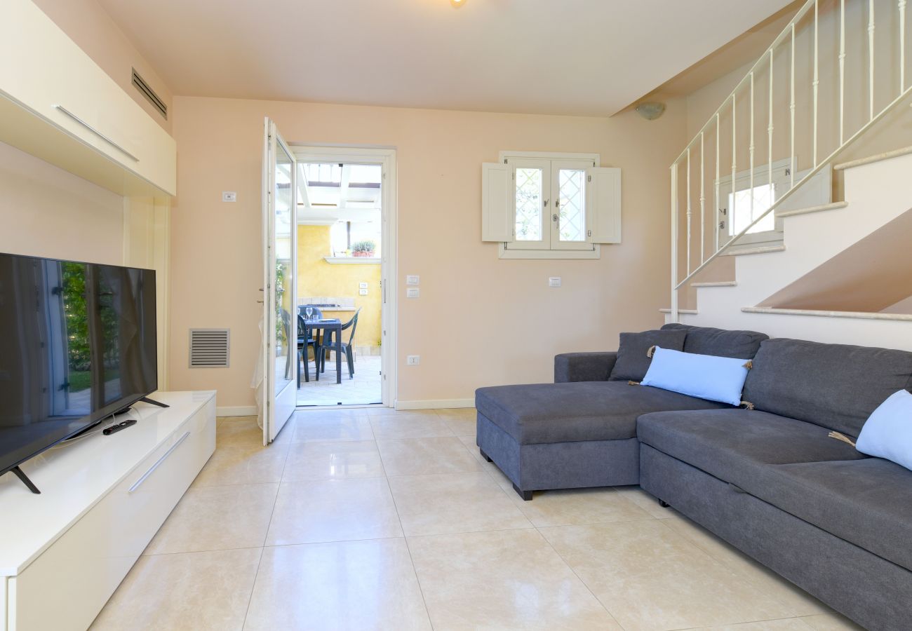 Villa a Manerba del Garda - Villa Iris 