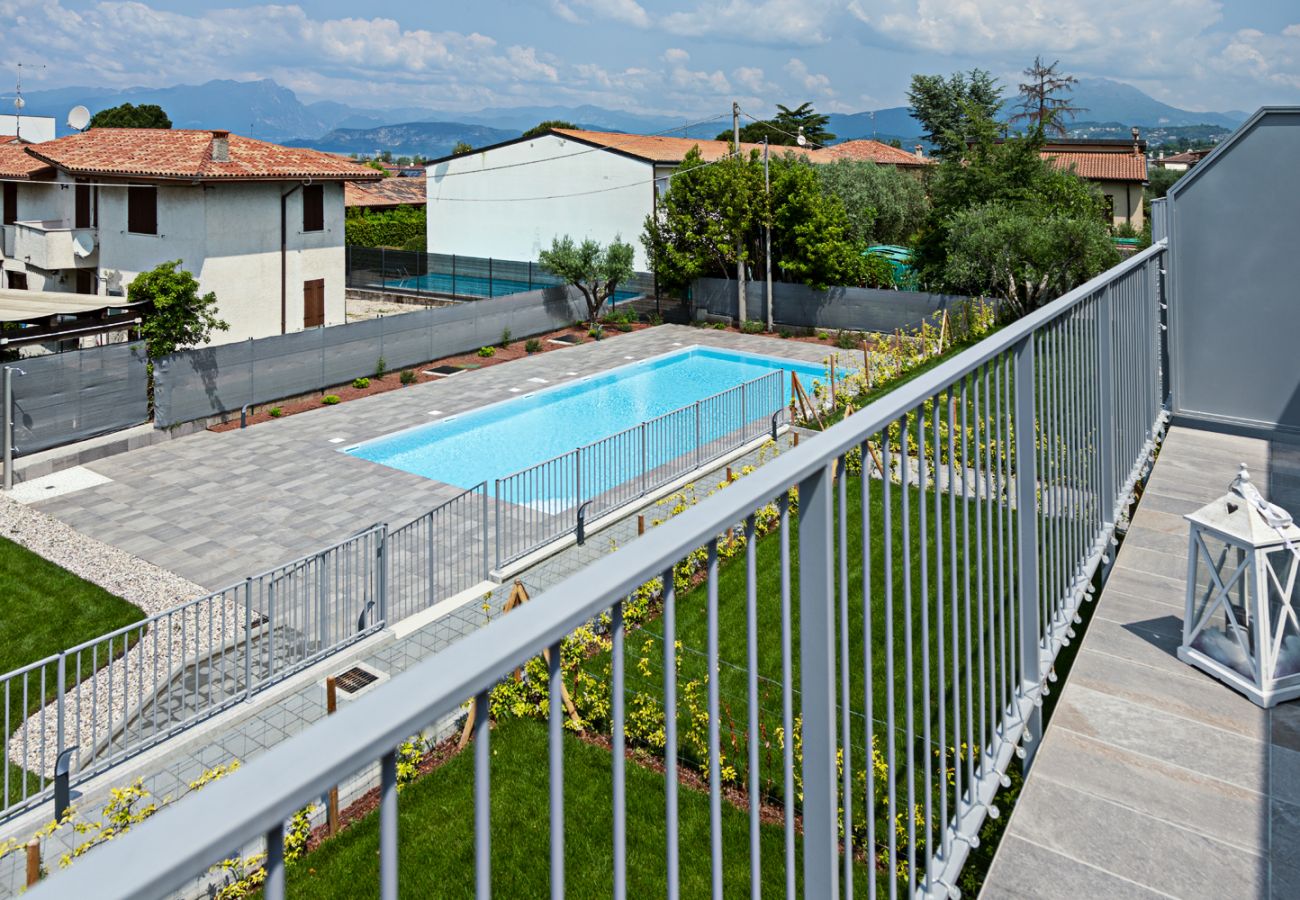 Appartamento a Lazise - Regarda - Casa Erika con grande terrazza, piscina, wifi