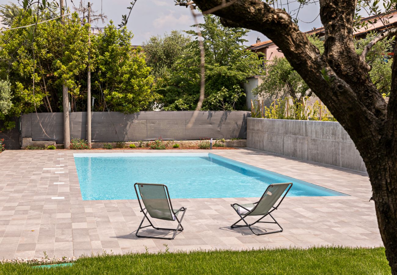 Appartamento a Lazise - Regarda - Casa Erika con grande terrazza, piscina, wifi