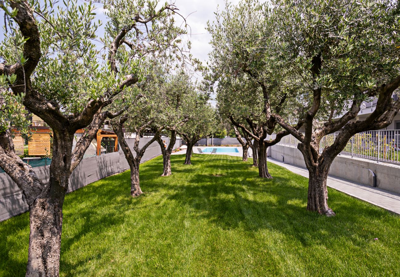 Appartamento a Lazise - Regarda - Casa Erika con grande terrazza, piscina, wifi