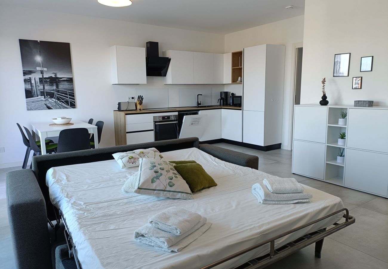 Appartamento a Lazise - Regarda - Casa Erika con grande terrazza, piscina, wifi
