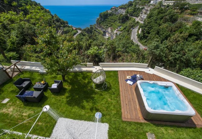 Villa a Amalfi - Villa Donna Rachele - Villa Mediterranea vista mare