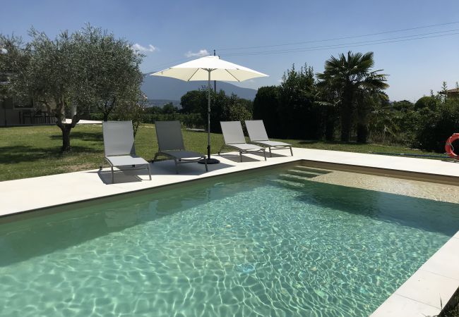 Villetta a Costermano - Regarda - Villa Ida, appartamento Rodole con piscina, aria condinata