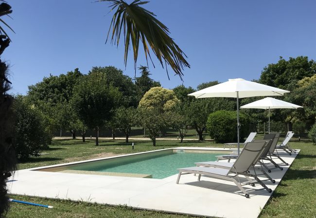 Villetta a Costermano - Regarda - Villa Ida, appartamento Giarole con piscina ed aria condizionata