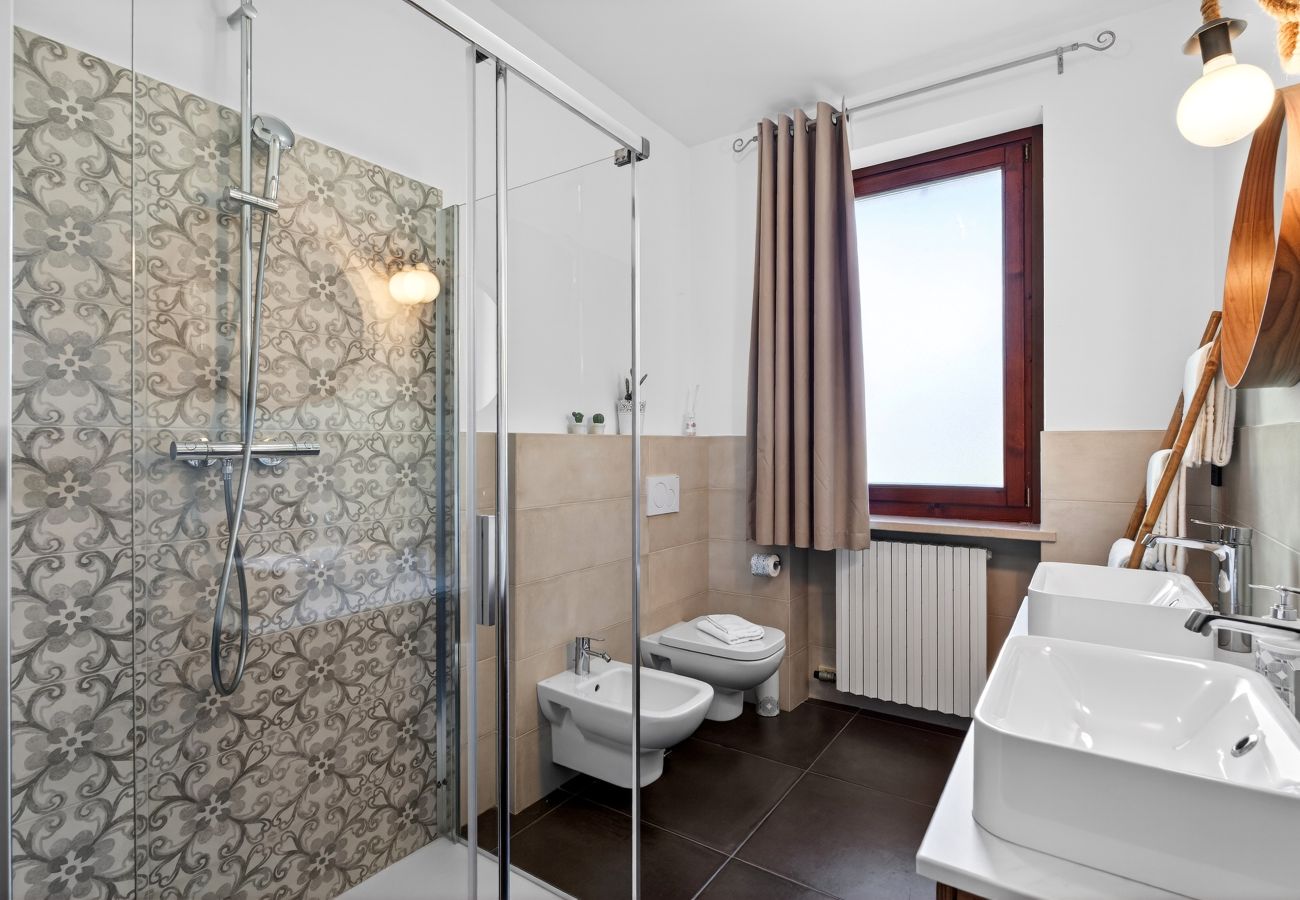 Villa a Costermano - Villa Ida per 12 persone con piscina privata e grande parco