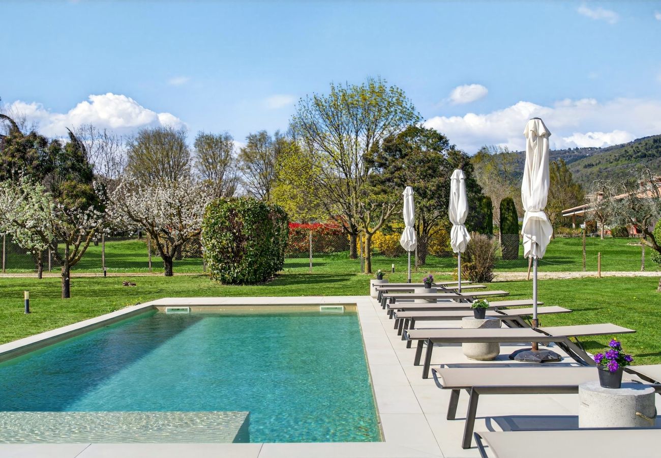 Villa a Costermano - Villa Ida per 12 persone con piscina privata e grande parco