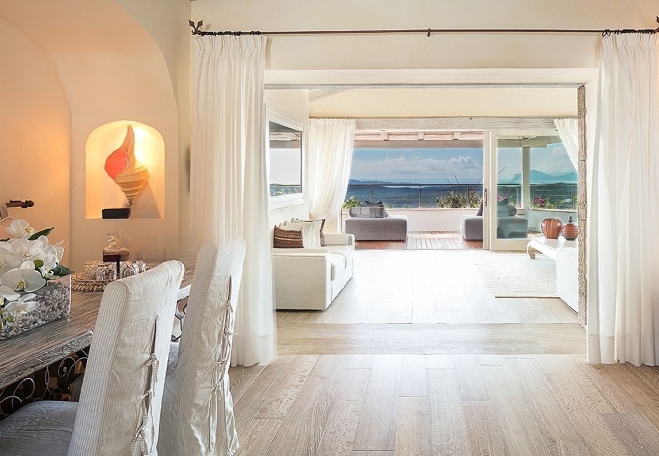 Villa Wave - Casa vacanze di lusso in affitto con piscina privata, nord Sardegna